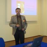 dr n. med. Jacek Organa podczas wykładu